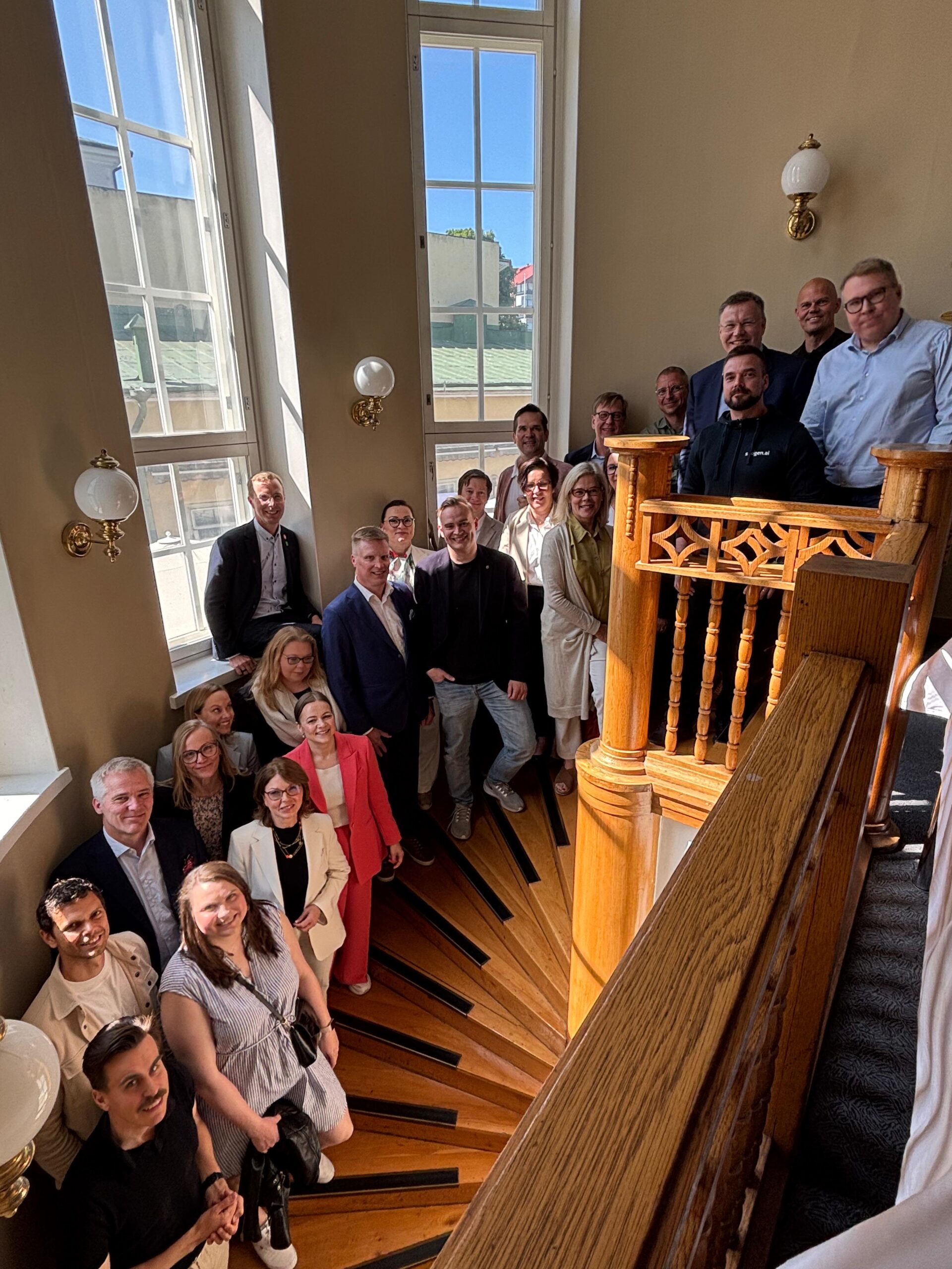 yhteiskuva_roundtable